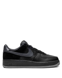 Baskets basses en cuir noires Nike