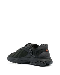 Baskets basses en cuir noires adidas