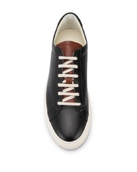 Baskets basses en cuir noires Common Projects