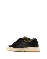 Baskets basses en cuir noires OSKLEN