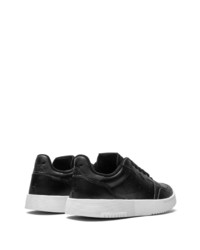 Baskets basses en cuir noires adidas