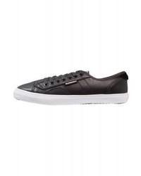 Baskets basses en cuir noires Superdry