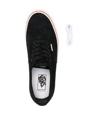 Baskets basses en cuir noires Vans