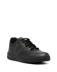 Baskets basses en cuir noires Veja