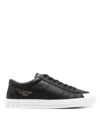 Baskets basses en cuir noires Valentino Garavani