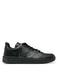 Baskets basses en cuir noires Veja