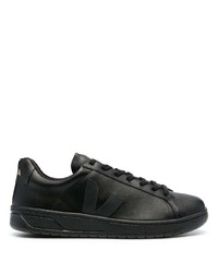 Baskets basses en cuir noires Veja