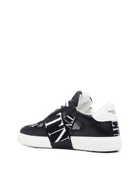 Baskets basses en cuir noires Valentino Garavani