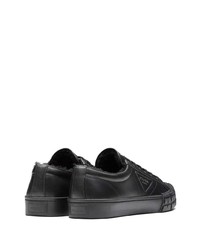 Baskets basses en cuir noires Prada