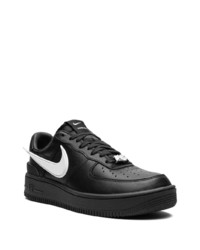 Baskets basses en cuir noires Nike