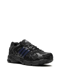 Baskets basses en cuir noires adidas