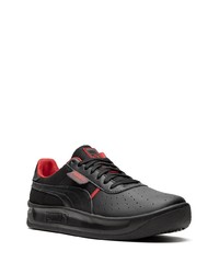 Baskets basses en cuir noires Puma