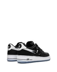 Baskets basses en cuir noires Nike