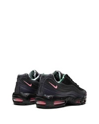 Baskets basses en cuir noires Nike