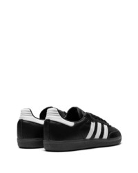 Baskets basses en cuir noires adidas