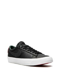 Baskets basses en cuir noires Nike