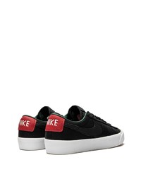 Baskets basses en cuir noires Nike