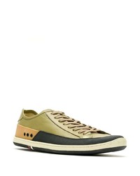 Baskets basses en cuir olive OSKLEN