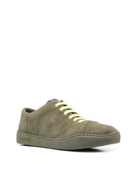 Baskets basses en cuir olive Camper