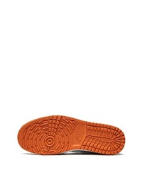 Baskets basses en cuir orange Jordan