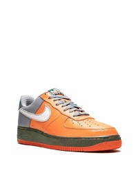 Baskets basses en cuir orange Nike