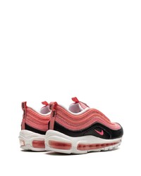 Baskets basses en cuir roses Nike