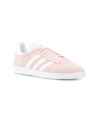 Baskets basses en cuir roses adidas