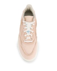 Baskets basses en cuir roses adidas