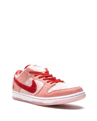 Baskets basses en cuir roses Nike