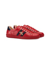 Baskets basses en cuir rouges Gucci