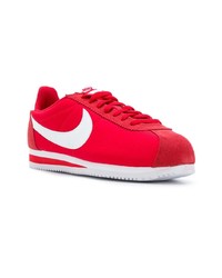 Baskets basses en cuir rouges Nike