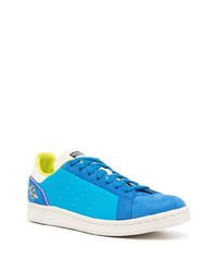 Baskets basses en cuir turquoise adidas