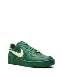 Baskets basses en cuir vert foncé Nike