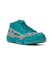 Baskets basses en cuir vert menthe Nike