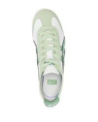 Baskets basses en cuir vert menthe Asics