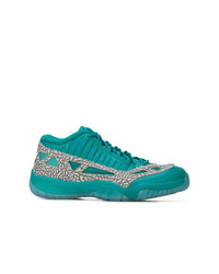 Baskets basses en cuir vert menthe Nike