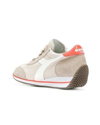 Baskets basses en daim beiges Diadora