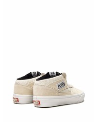 Baskets basses en daim beiges Vans