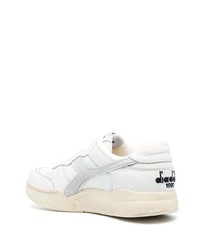 Baskets basses en daim blanches Diadora