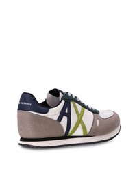 Baskets basses en daim blanches Armani Exchange