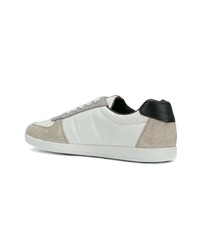 Baskets basses en daim blanches Prada