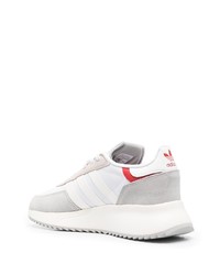 Baskets basses en daim blanches adidas