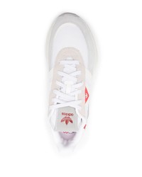 Baskets basses en daim blanches adidas