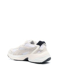 Baskets basses en daim blanches Puma