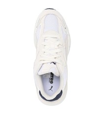 Baskets basses en daim blanches Puma