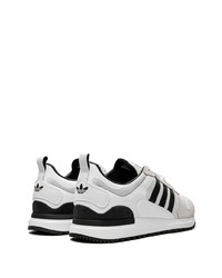 Baskets basses en daim blanches adidas