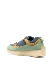 Baskets basses en daim bleu clair Clarks