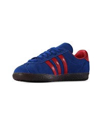 Baskets basses en daim bleu marine adidas