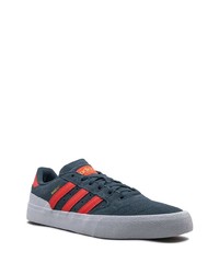 Baskets basses en daim bleu marine adidas