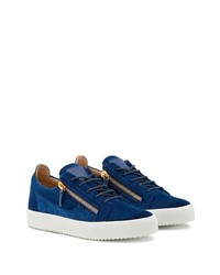 Baskets basses en daim bleu marine Giuseppe Zanotti